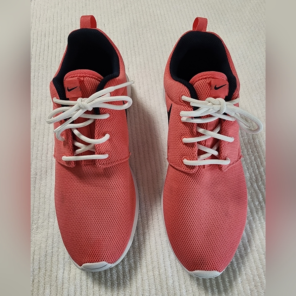 Nike Coral Sneakers with White Laces